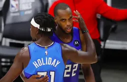 Khris Middleton achève les Hawks pour redonner l’avantage du terrain aux Bucks