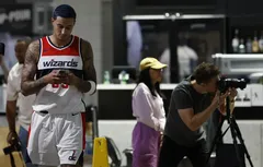 La NBA ne veut vraiment plus de téléphone portable avant, pendant et après les matches