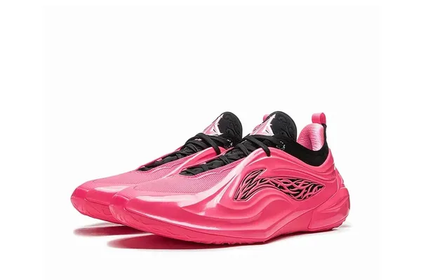 La Li-Ning Jimmy Butler 4 teste le marché