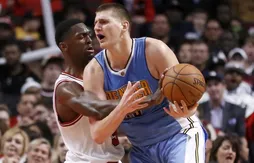 En triple double, Nikola Jokic donne le tournis aux Bulls