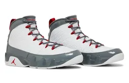 Les images officielles de la Air Jordan 9 “Fire Red”