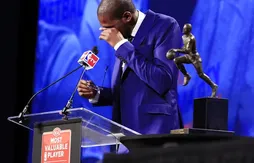 Les larmes de Kevin Durant en évoquant sa mère