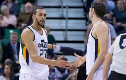 Rudy Gobert marche sur les Bucks