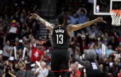Le 31 janvier 2018, James Harden entrait doublement dans la légende