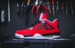 La Air Jordan 4 Retro version “Rouge feu” disponible sur le Nike Store