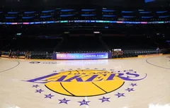 La famille Buss va vendre les Lakers pour 10 milliards de dollars !