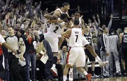 Nicolas Batum terrasse les Spurs au buzzer !