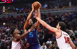 Chicago – Charlotte : 102-97