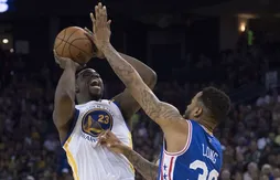 Les Warriors frôlent la correctionnelle face aux Sixers
