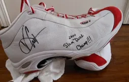 Slam Dunk Contest 2000 : les chaussures portées par Vince Carter disponibles sur eBay