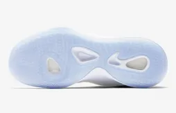 Nike : la Hyperdunk X débarque en blanc