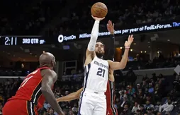 Le Heat dépassé par les Grizzlies de Tyus Jones