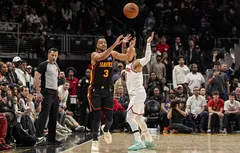Une défaite et des apprentissages pour les Hawks