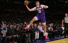 Jake LaRavia a les Lakers dans la peau