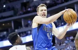 Dallas perd aussi David Lee…