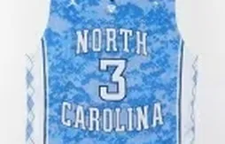 North Carolina et Michigan State débuteront la saison sur un porte-avions !