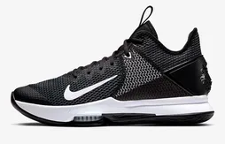 Nike : la Witness 4 gagne des poches Zoom Air