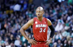 Ray Allen reste une année de plus à Miami