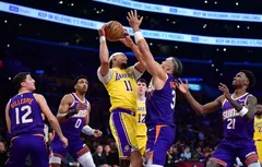 Le duo Dillon Brooks – Collin Gillespie fait des misères aux Lakers !