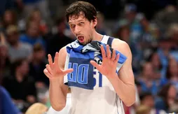 Deux ans de plus pour Boban Marjanovic à Dallas