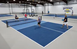 LeBron James et Draymond Green investissent dans le… pickleball