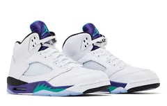 La Air Jordan 5 “Grapes” au menu de l’été
