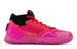 La « Neo Flame » de New Balance en mode panthère rose pour Kawhi Leonard