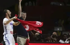 Nicolas Batum : “Evan Fournier nous a fait une Nando De Colo”