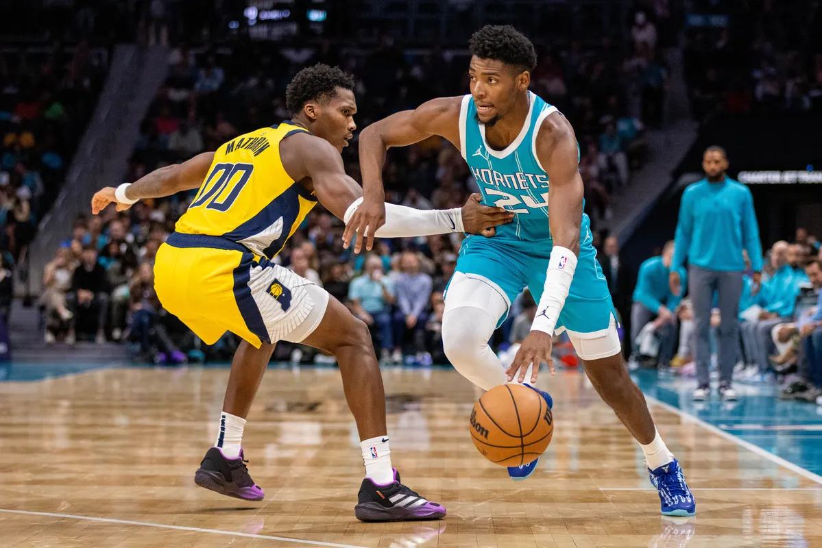 Brandon Miller face aux Pacers