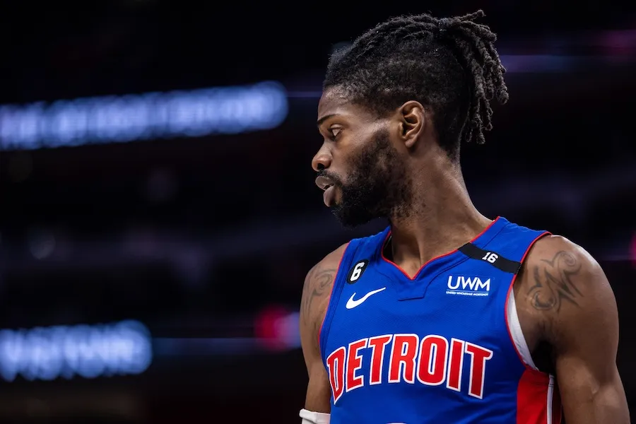 Nerlens Noel coupé par les Kings