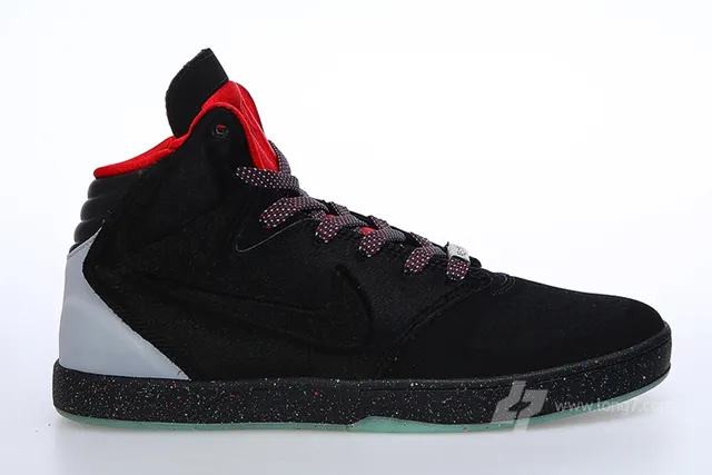 nike-kobe-9-nsw-lifestyle-year-of-the-horse-11