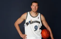 Darius Songaila rejoint le staff des Spurs