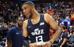 Félicitations du jury pour Tony Bradley après sa première titularisation en carrière