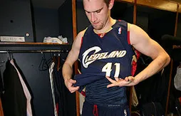 Société : Lance Allred, un sourd en NBA