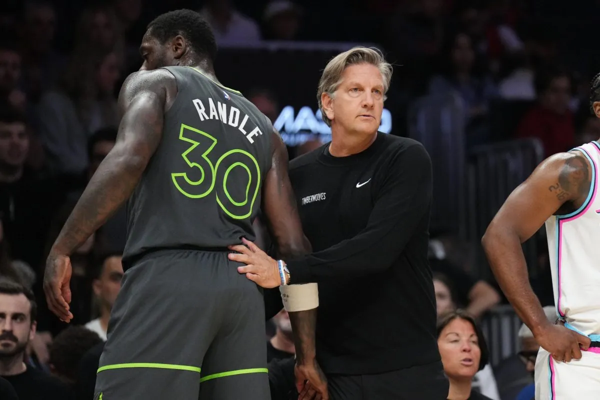 Chris Finch Julius Randle
