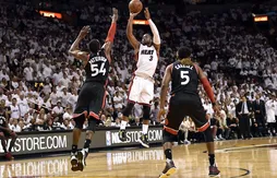 Pat Riley pense que Dwyane Wade peut encore devenir un bon shooteur de loin