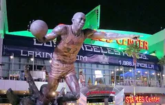 Ils mériteraient aussi une statue !