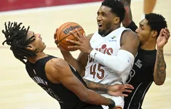 Les Cavaliers restent parfaits en s’extirpant du piège des Nets