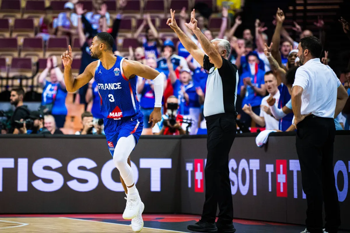 La France face à la Pologne