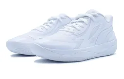 La MB.02 “Triple White” sort en version basse