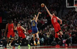 À Portland, Stephen Curry plante 48 points pour rien…