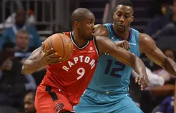 Le duo Ibaka-DeRozan enfonce les Hornets