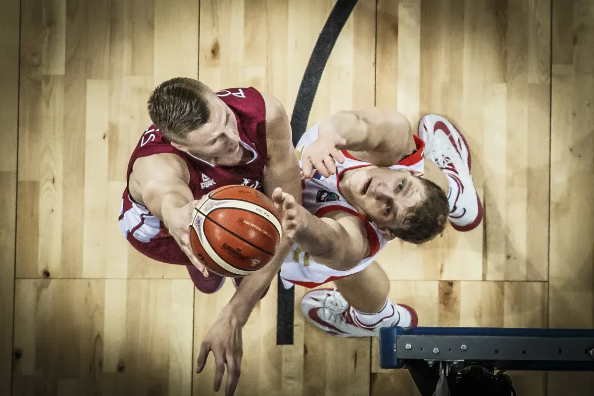 Kristaps Porzingis avec la Lettonie
