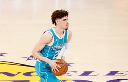 James Borrego travaille personnellement avec LaMelo Ball pour améliorer sa lecture de jeu