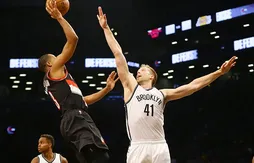 C.J. McCollum relance les Blazers à Brooklyn