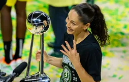 Trois heures de cérémonie pour le retrait du maillot de Sue Bird !