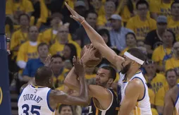 Les Warriors maîtrisent une courageuse équipe du Jazz