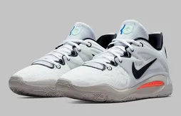 Une KD 15 aux couleurs des Nets