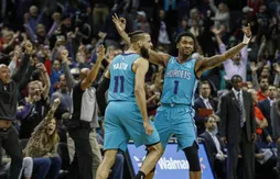 Malik Monk terrasse les Pistons au buzzer !