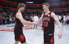 Toujours invaincus, les jeunes Bulls redonnent vie à Chicago